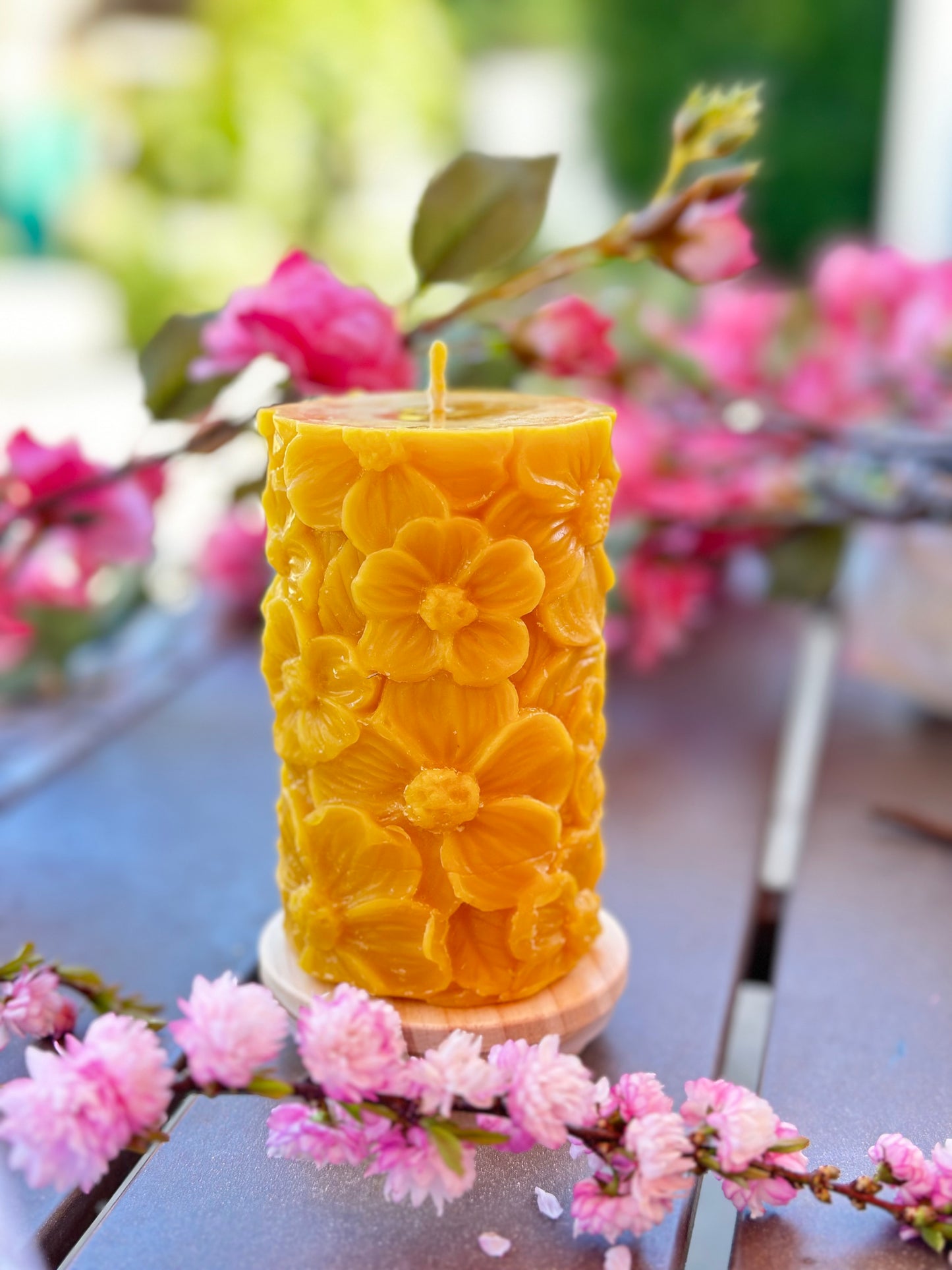 Beeswax Thick Dogwood pillar