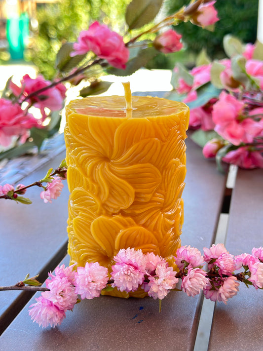 Beeswax Thick Hibiscus Flower pillar